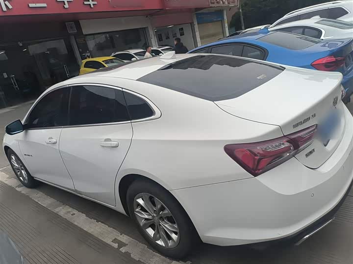 Фото 12 - Chevrolet Malibu XL