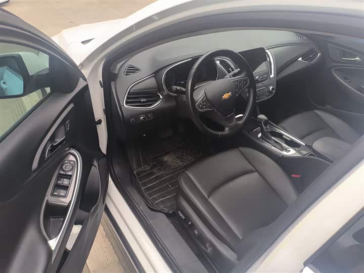 Фото 15 - Chevrolet Malibu XL