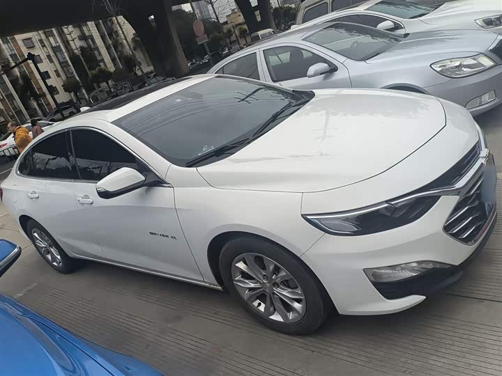 Фото 8 - Chevrolet Malibu XL