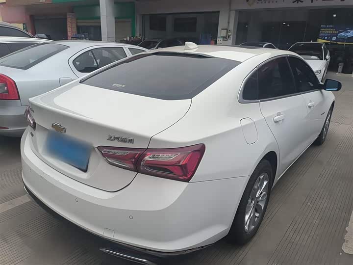 Фото 9 - Chevrolet Malibu XL