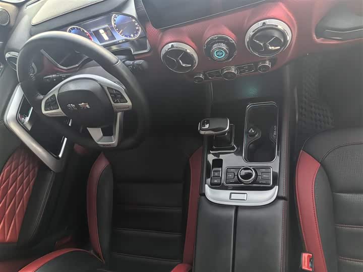 Фото 3 - BAIC Beijing BJ40