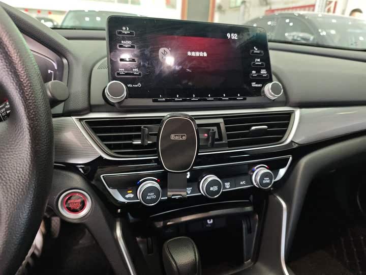 Фото 13 - Honda Inspire