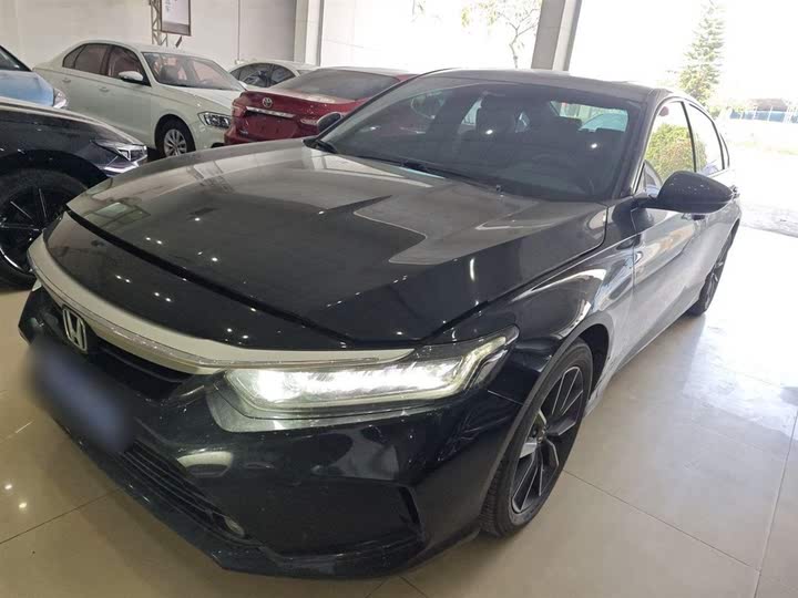 Фото 2 - Honda Inspire