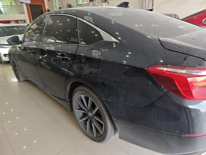 Фото 5 - Honda Inspire