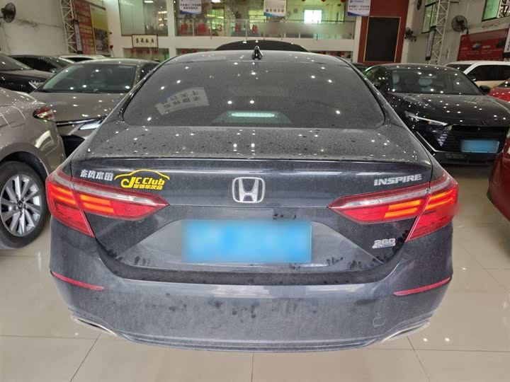 Фото 6 - Honda Inspire