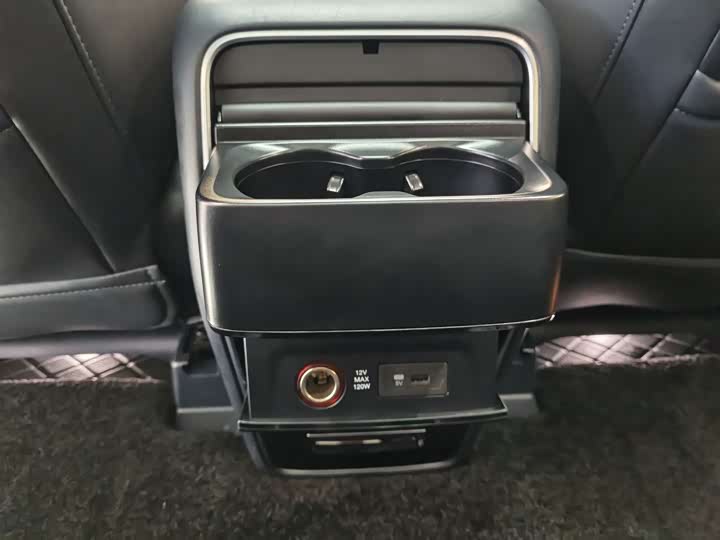 Фото 14 - GAC Trumpchi M8