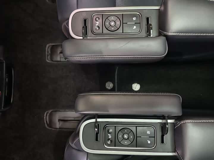 Фото 17 - GAC Trumpchi M8