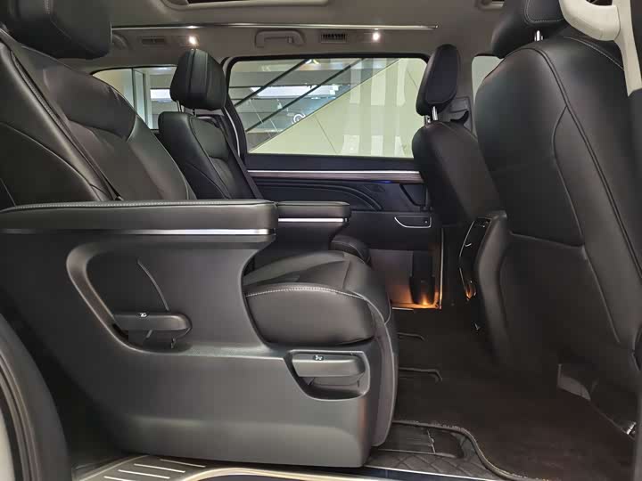 Фото 24 - GAC Trumpchi M8