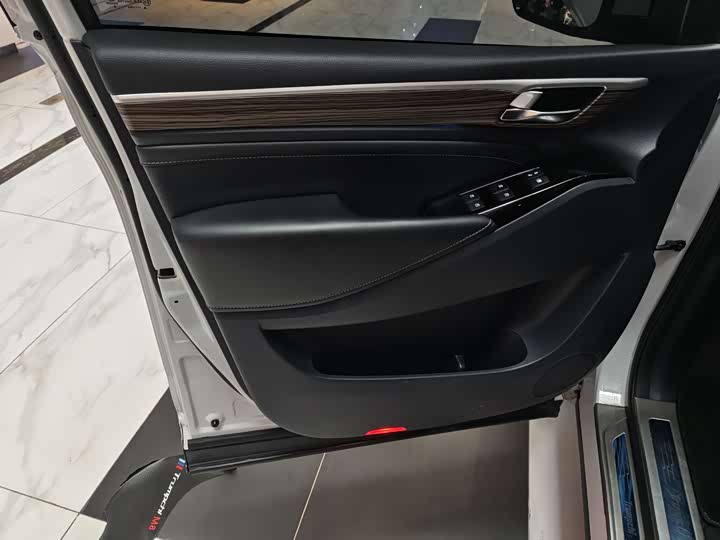 Фото 5 - GAC Trumpchi M8