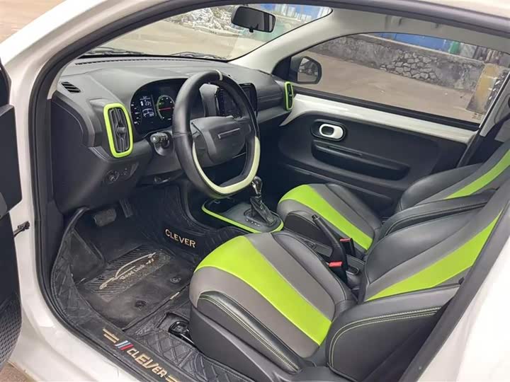 Фото 9 - Roewe Clever