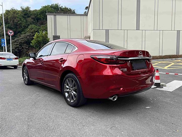 Фото 3 - Mazda Atenza