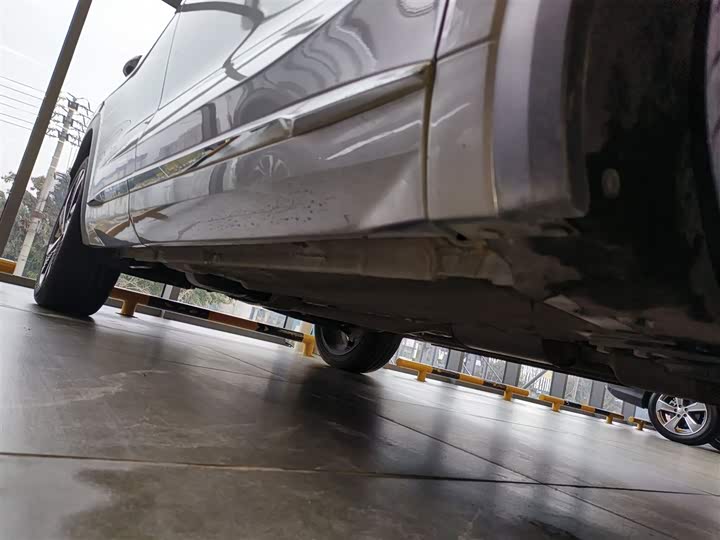 Фото 21 - Geely Monjaro