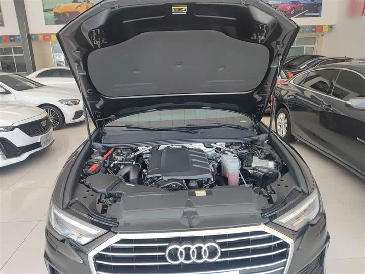 Фото 11 - Audi A6L