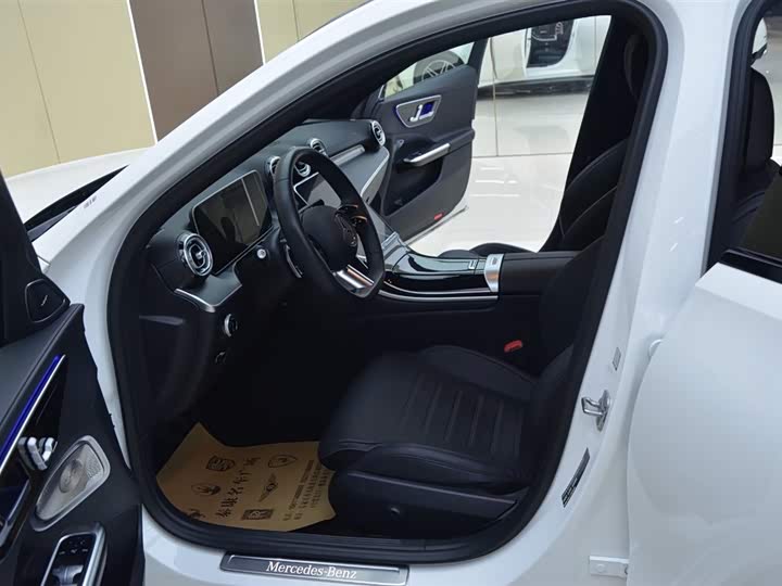 Фото 4 - Mercedes-Benz C-Class