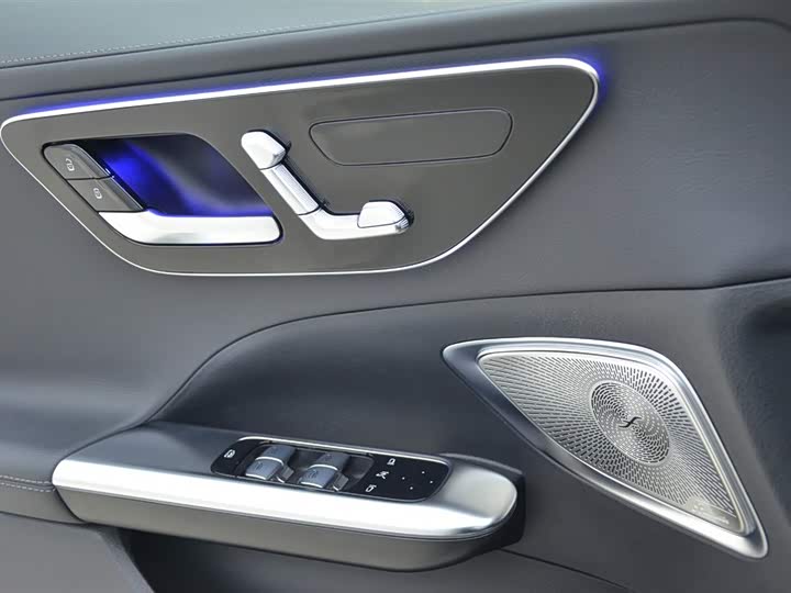 Фото 6 - Mercedes-Benz C-Class