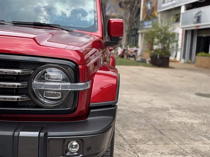 Фото 12 - Tank 300