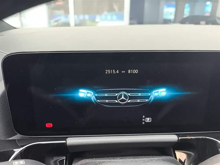 Фото 11 - Mercedes-Benz GLA-Class