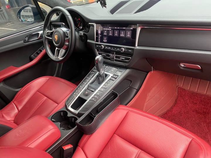 Фото 11 - Porsche Macan