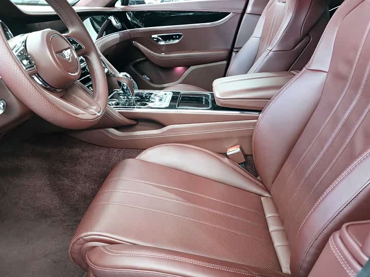 Фото 13 - Bentley Flying Spur