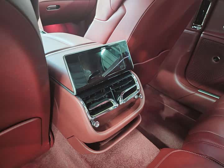 Фото 24 - Bentley Flying Spur