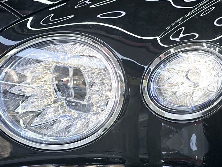 Фото 5 - Bentley Flying Spur