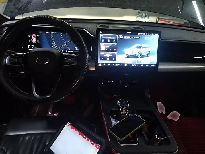 Фото 10 - GAC Trumpchi GS8