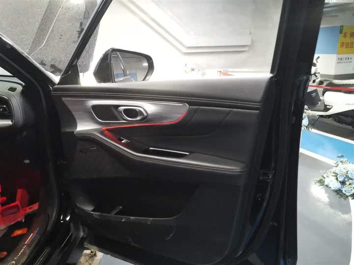 Фото 26 - GAC Trumpchi GS8