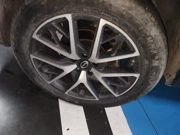 Фото 30 - GAC Trumpchi GS8