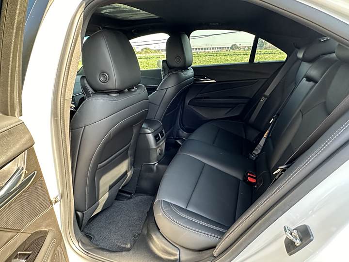 Фото 13 - Cadillac CT4