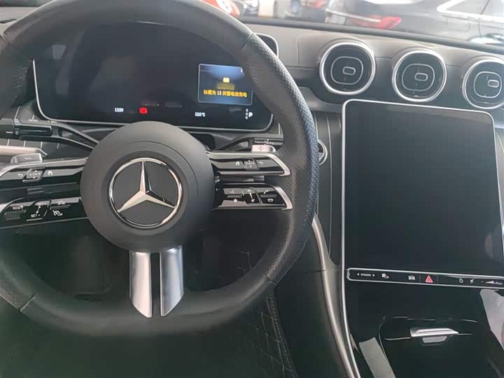 Фото 10 - Mercedes-Benz C-Class