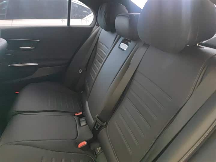 Фото 8 - Mercedes-Benz C-Class