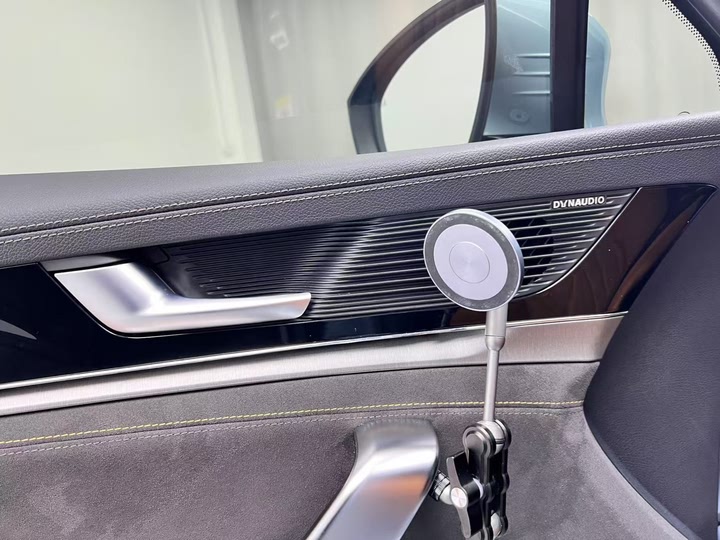 Фото 10 - BYD Tang Hybrid/EV