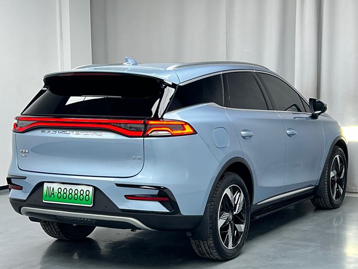 Фото 13 - BYD Tang Hybrid/EV