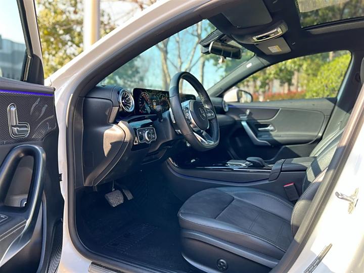 Photo 9 - Mercedes-Benz A-Class