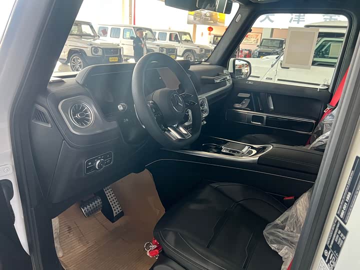 Фото 11 - Mercedes-Benz G-Class AMG