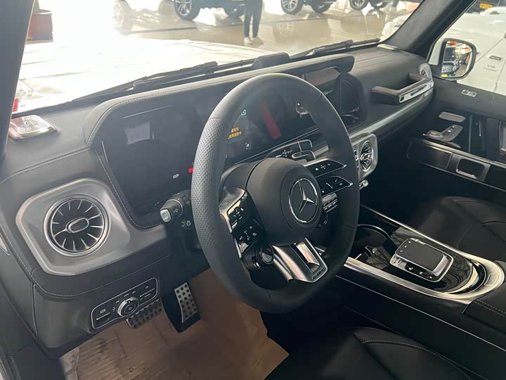 Фото 13 - Mercedes-Benz G-Class AMG