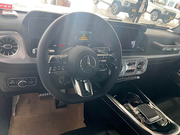 Фото 14 - Mercedes-Benz G-Class AMG