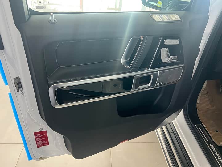 Фото 19 - Mercedes-Benz G-Class AMG