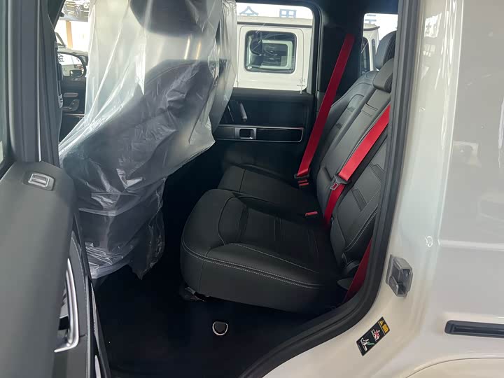 Фото 21 - Mercedes-Benz G-Class AMG