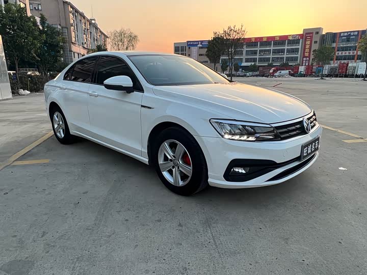 Фото 3 - Volkswagen Lamando L