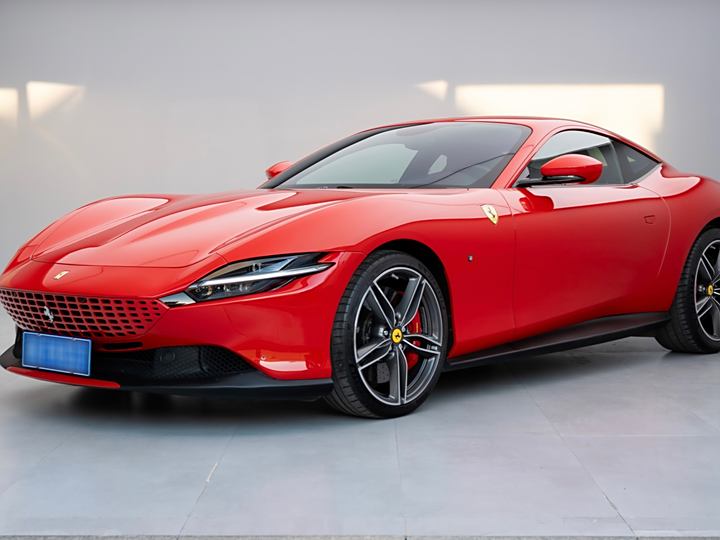 Фото 2 - Ferrari Roma