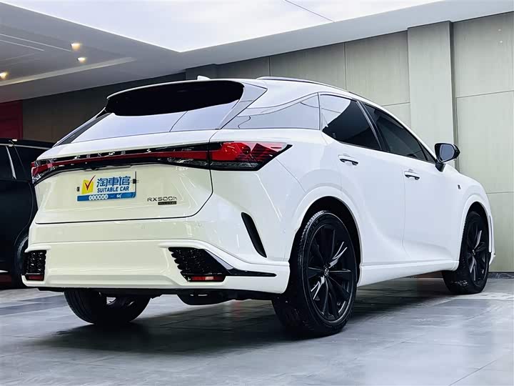 Фото 4 - Lexus RX