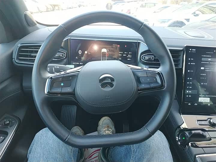 Фото 11 - Nio ES8