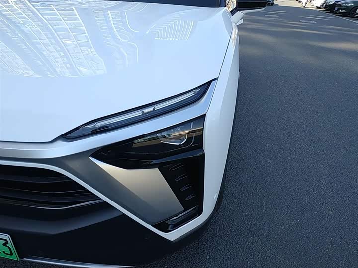 Фото 24 - Nio ES8