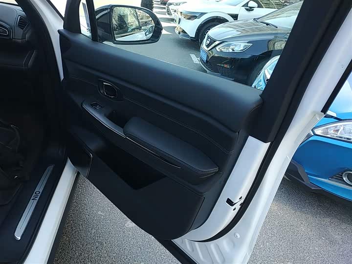 Фото 26 - Nio ES8