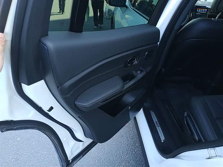 Фото 29 - Nio ES8