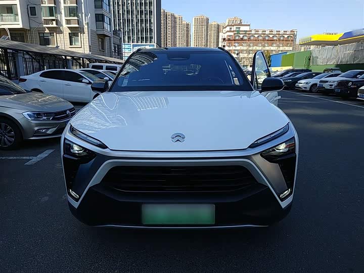 Фото 3 - Nio ES8