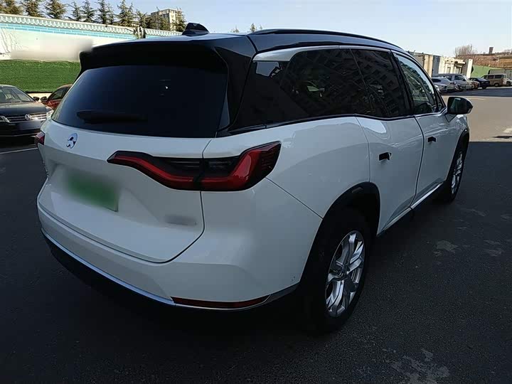 Фото 7 - Nio ES8