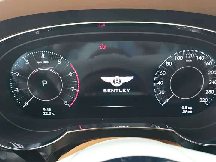 Фото 23 - Bentley Bentayga