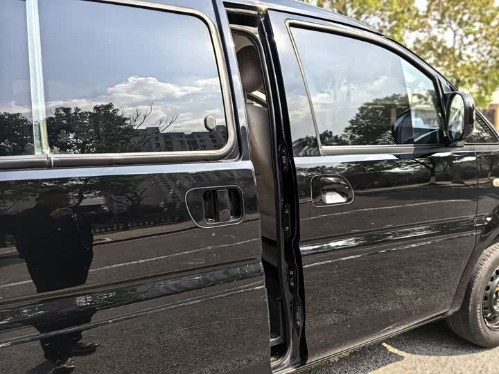 Фото 24 - Dongfeng Forthing Lingzhi M5